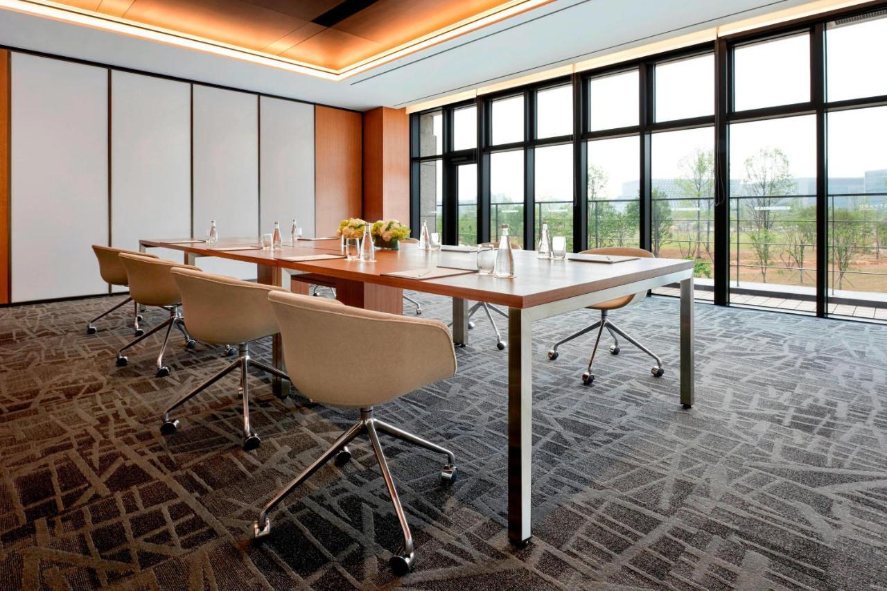 Courtyard By Marriott Seoul Botanic Park Hotel Exterior photo