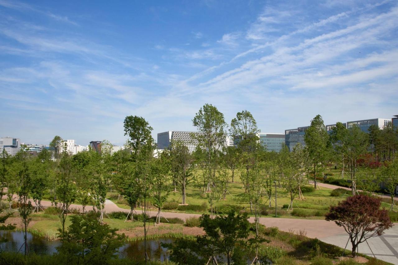 Courtyard By Marriott Seoul Botanic Park Hotel Exterior photo